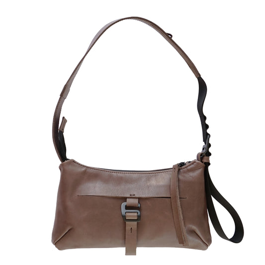 0002 Shoulder